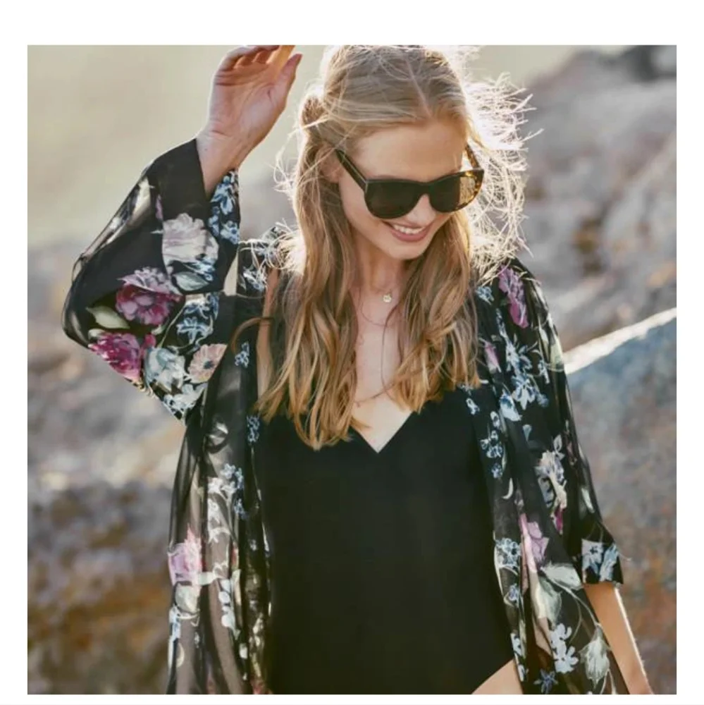 helena Quinn Georgette Kimono Coverup Sheer Black Floral One Size Fits All - Picture 4 of 16